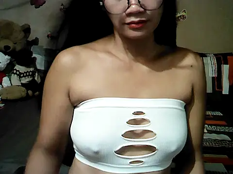 Snapshot of Mia_Rein chatting on July 16, 2:03 pm Mia Rein online show from July 16, 2:03 pm