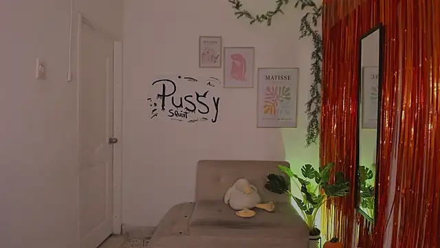 hornyprincess   online show from November 1, 6:13 pm