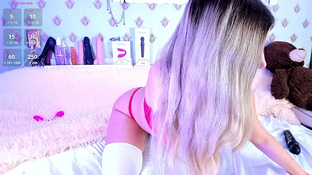 Snapshot of Briana_Lovs chatting on March 13, 6:16 am Briana Lovs online show from March 13, 6:16 am