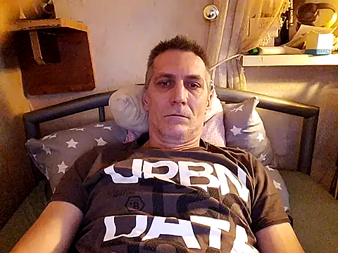 Snapshot of Lajost@xh chatting on March 4, 8:55 am Lajostxh online show from March 4, 8:55 am