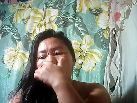 Snapshot of Sexyhorney4u chatting on October 15, 8:39 pm Sexyhorney4u online show from October 15, 8:39 pm