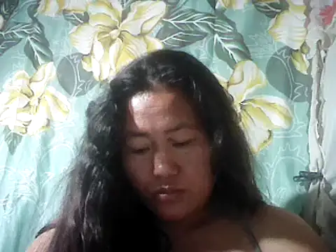 Snapshot of Sexyhorney4u chatting on February 23, 1:10 pm Sexyhorney4u online show from February 23, 1:10 pm