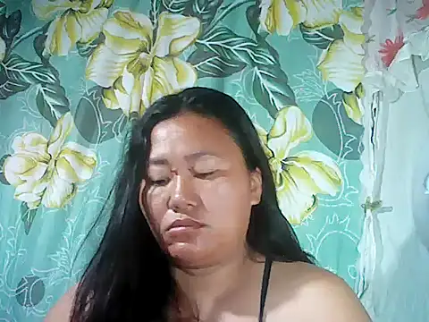 Snapshot of Sexyhorney4u chatting on October 3, 7:59 pm Sexyhorney4u online show from October 3, 7:59 pm