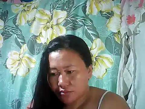 Snapshot of Sexyhorney4u chatting on October 13, 5:47 pm Sexyhorney4u online show from October 13, 5:47 pm