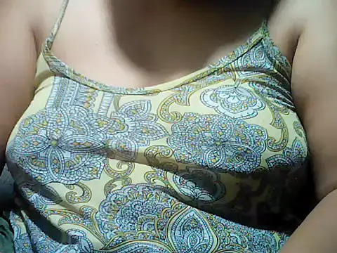 Sexyhorney4u online show from April 13, 10:36 pm