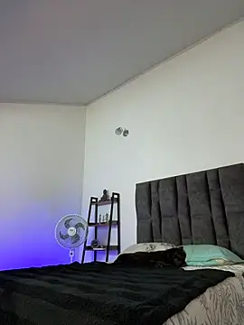 Snapshot of tommylongxx chatting on November 28, 1:17 am tommylongxx online show from November 28, 1:17 am