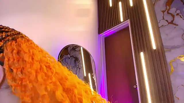 Snapshot of Pleasure_Vibes23 chatting on December 4, 1:15 am Pleasure Vibes23 online show from December 4, 1:15 am