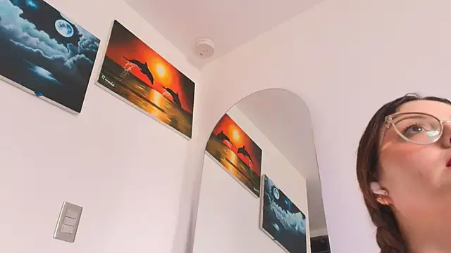 Snapshot of Pleasure_Vibes23 chatting on October 18, 3:47 pm Pleasure Vibes23 online show from October 18, 3:47 pm