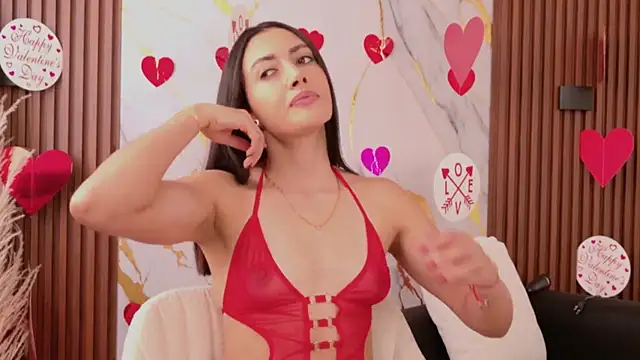 Snapshot of EmilyBoonny1 chatting on February 14, 7:36 pm EmilyBoonny1 online show from February 14, 7:36 pm