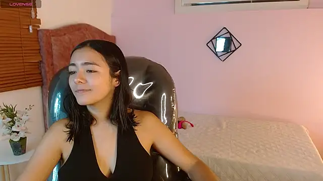 Snapshot of Ivy_Gail chatting on February 12, 4:33 am Ivy Gail online show from February 12, 4:33 am