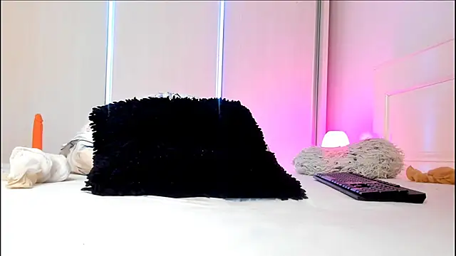 Aidasina online show from April 28, 2:27 am