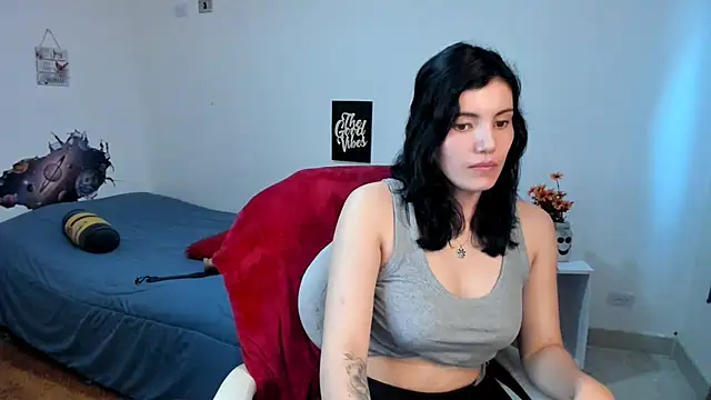 Snapshot of jrcamila chatting on February 24, 5:53 pm jrcamila online show from February 24, 5:53 pm