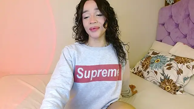 kiarablue online show from September 12, 1:50 am