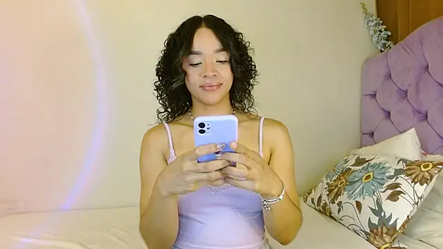 kiarablue online show from April 11, 3:36 am