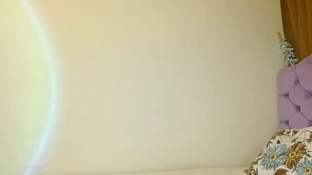 kiarablue online show from April 15, 2:06 am