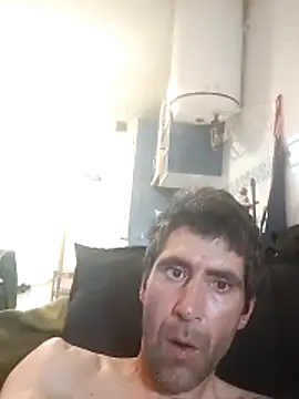 Snapshot of Pollon34- chatting on April 11, 5:27 pm Pollon34- online show from April 11, 5:27 pm