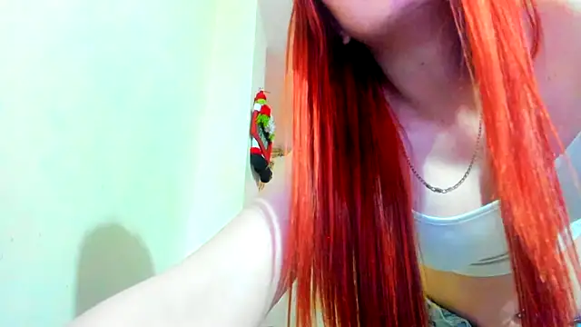 Snapshot of horny__molly_ chatting on December 29, 4:48 am horny molly online show from December 29, 4:48 am