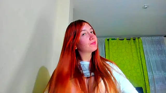 Snapshot of horny__molly_ chatting on February 7, 3:45 am horny molly online show from February 7, 3:45 am