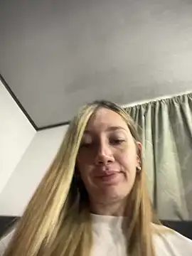 horny  molly  online show from March 12, 7:40 pm