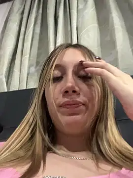 horny  molly  online show from May 26, 9:46 pm
