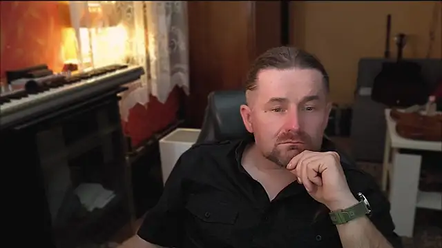 Mosiadz1975 online show from March 7, 11:38 pm