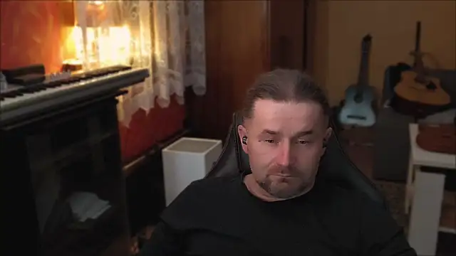 Mosiadz1975 online show from February 20, 1:03 am