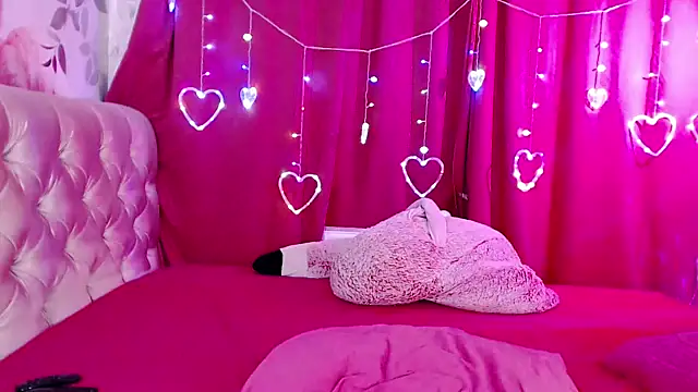 IVYDEAN online show from March 4, 5:42 pm