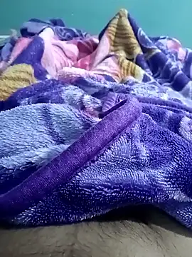 Snapshot of hOrnybOy_369 chatting on December 20, 6:38 am hOrnybOy 369 online show from December 20, 6:38 am