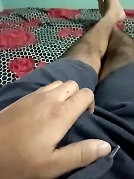 Snapshot of hOrnybOy_369 chatting on November 21, 7:29 am hOrnybOy 369 online show from November 21, 7:29 am