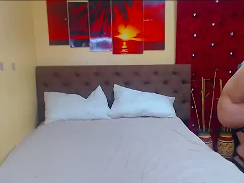 MeatyhorsecockMistress online show from December 4, 2:21 am