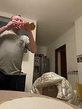 danicohoney online show from October 12, 12:01 am