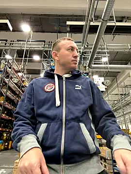 danicohoney online show from October 7, 7:59 pm