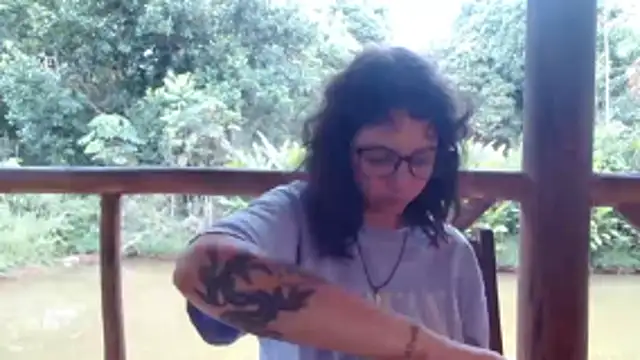 Snapshot of myamillor chatting on November 10, 2:33 pm myamillor online show from November 10, 2:33 pm