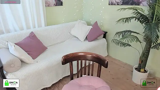 Queenymel online show from February 22, 11:01 am