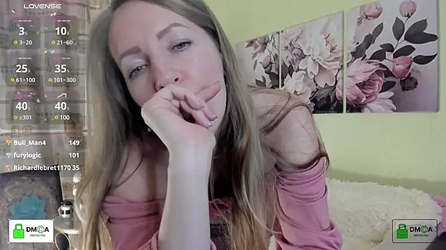 Snapshot of Queenymel chatting on February 16, 8:11 pm Queenymel online show from February 16, 8:11 pm