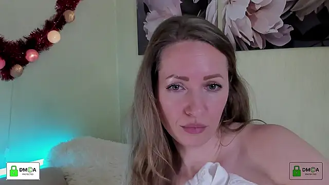 Snapshot of Queenymel chatting on March 4, 3:37 pm Queenymel online show from March 4, 3:37 pm