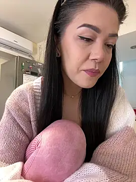 Snapshot of denise_k chatting on October 7, 11:44 am denise k online show from October 7, 11:44 am