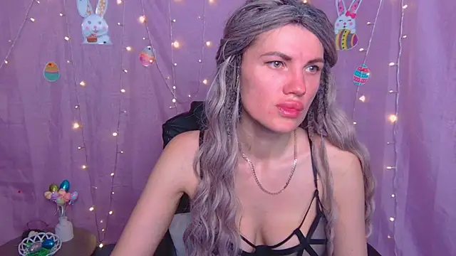 MilaLoona online show from April 11, 6:32 am