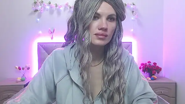 MilaLoona online show from March 28, 6:09 pm