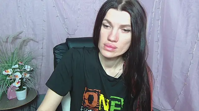 MilaLoona online show from April 23, 5:58 am