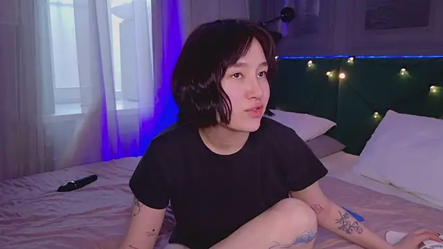 So audrey online show from March 8, 9:06 am