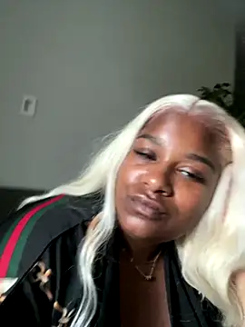 Snapshot of BigFineSelena chatting on September 17, 11:07 pm BigFineSelena online show from September 17, 11:07 pm