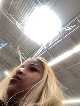 Snapshot of BigFineSelena chatting on January 31, 5:32 pm BigFineSelena online show from January 31, 5:32 pm