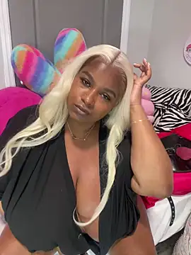 Snapshot of BigFineSelena chatting on September 20, 12:43 pm BigFineSelena online show from September 20, 12:43 pm