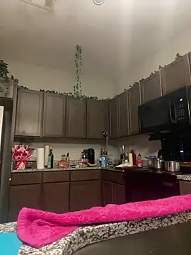 Snapshot of BigFineSelena chatting on February 16, 7:15 am BigFineSelena online show from February 16, 7:15 am