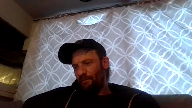 Snapshot of goodick4u28 chatting on November 11, 10:37 pm goodick4u28 online show from November 11, 10:37 pm