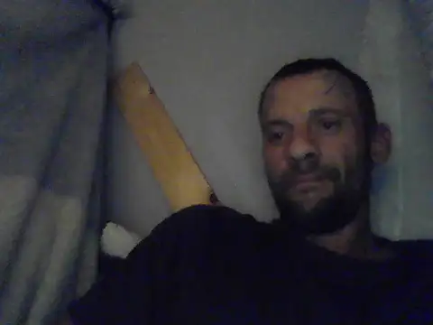 Snapshot of goodick4u28 chatting on December 17, 12:26 am goodick4u28 online show from December 17, 12:26 am