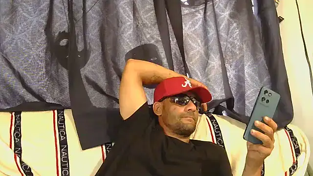 Snapshot of goodick4u28 chatting on July 9, 3:55 pm goodick4u28 online show from July 9, 3:55 pm
