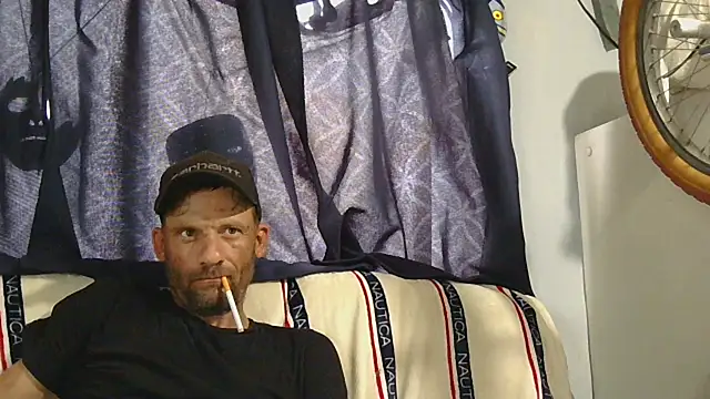 Snapshot of goodick4u28 chatting on July 10, 8:42 pm goodick4u28 online show from July 10, 8:42 pm