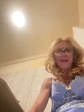 adella13 online show from January 29, 9:07 pm